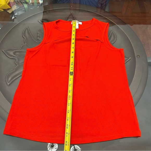 ➕Revamped Sleeveless Orange Top with chest cut-out Large - Picture 4 of 4